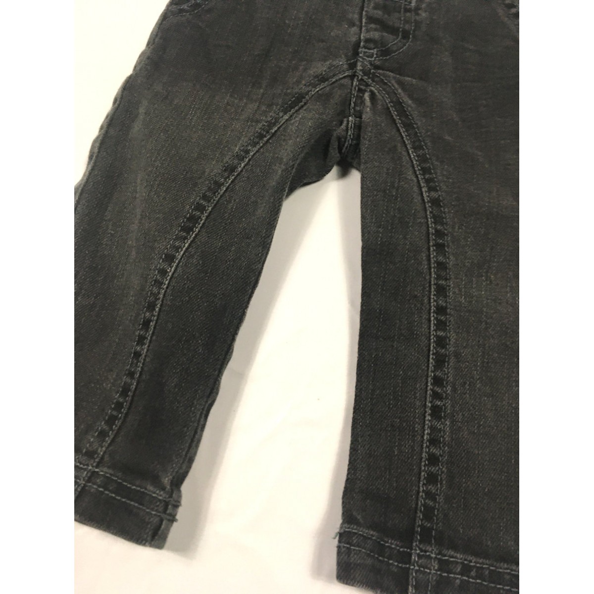 pantalon jeans noir / 9-12 mois